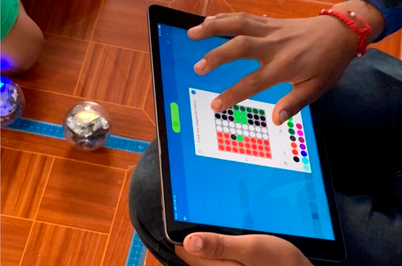 ¿Quieres aprender a programar un robot?